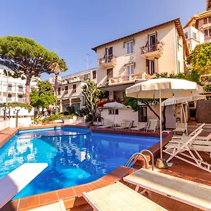 hotel-coccodrillo.hotelitalianriviera.com/